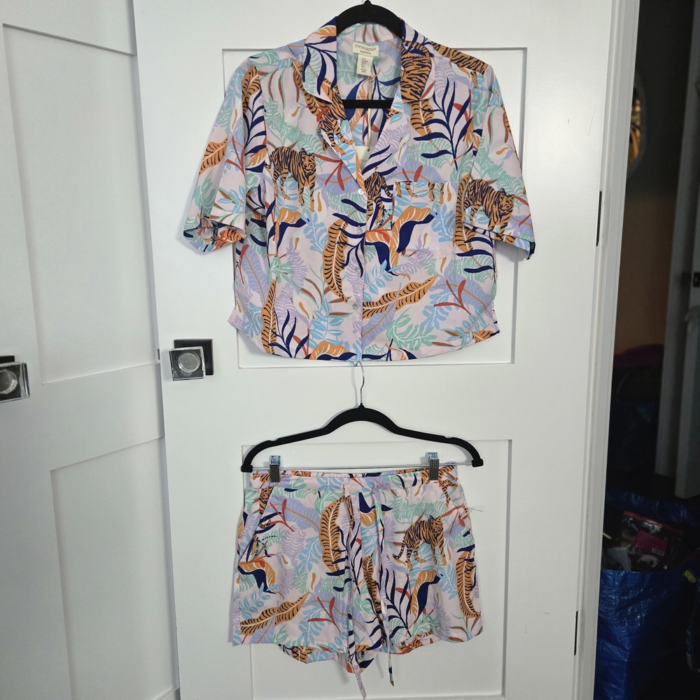 NWT Cynthia Rowley Tropical Tiger Print Short Sleeve And Shorts Set Size Small